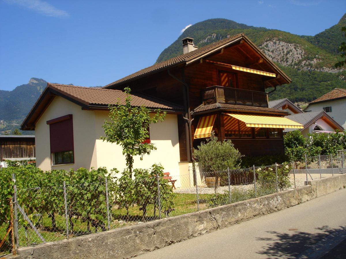 Bnb Le Relais Du Chateau Aigle Exterior photo